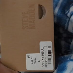 Steve Madden 6 Pearl Beaded Slides